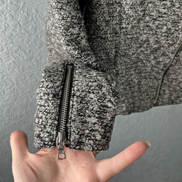 H&M women’s silver metallic tweed asymmetric zip blazer jacket size 8 - Picture 4 of 6